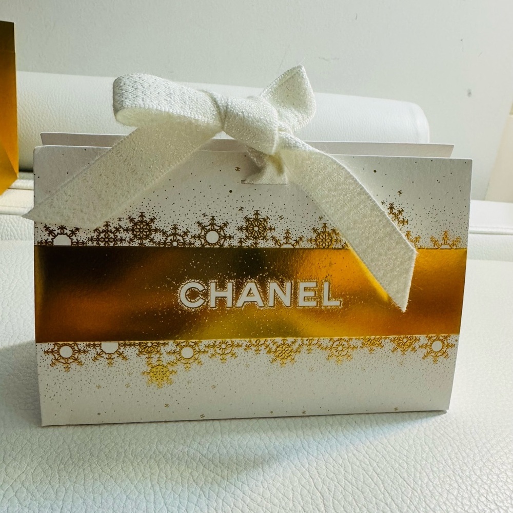 Chanel White and Gold Gift Bag